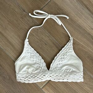 White crochet detailed bikini top